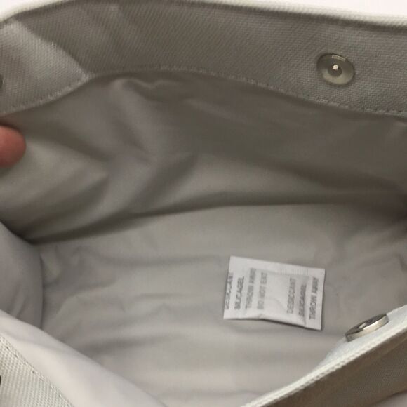 Christian Dior Beauty | Dior | Trousse Cosmetic Pouch Light Gray - Picture 11 of 16